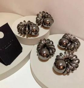 TEXTILE ACCESSORIES